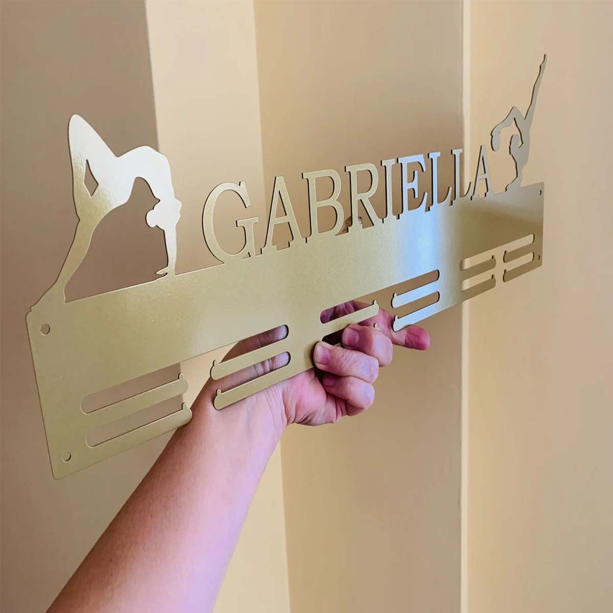 Custom Marathon Sports Metal M - огляд і ціна Home Decor Com